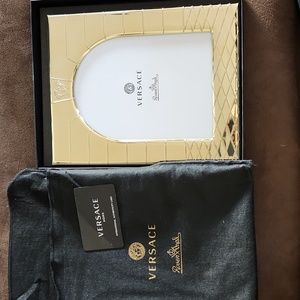 Versace Rosenthal Gold Picture Frame (VHF5- Gold)